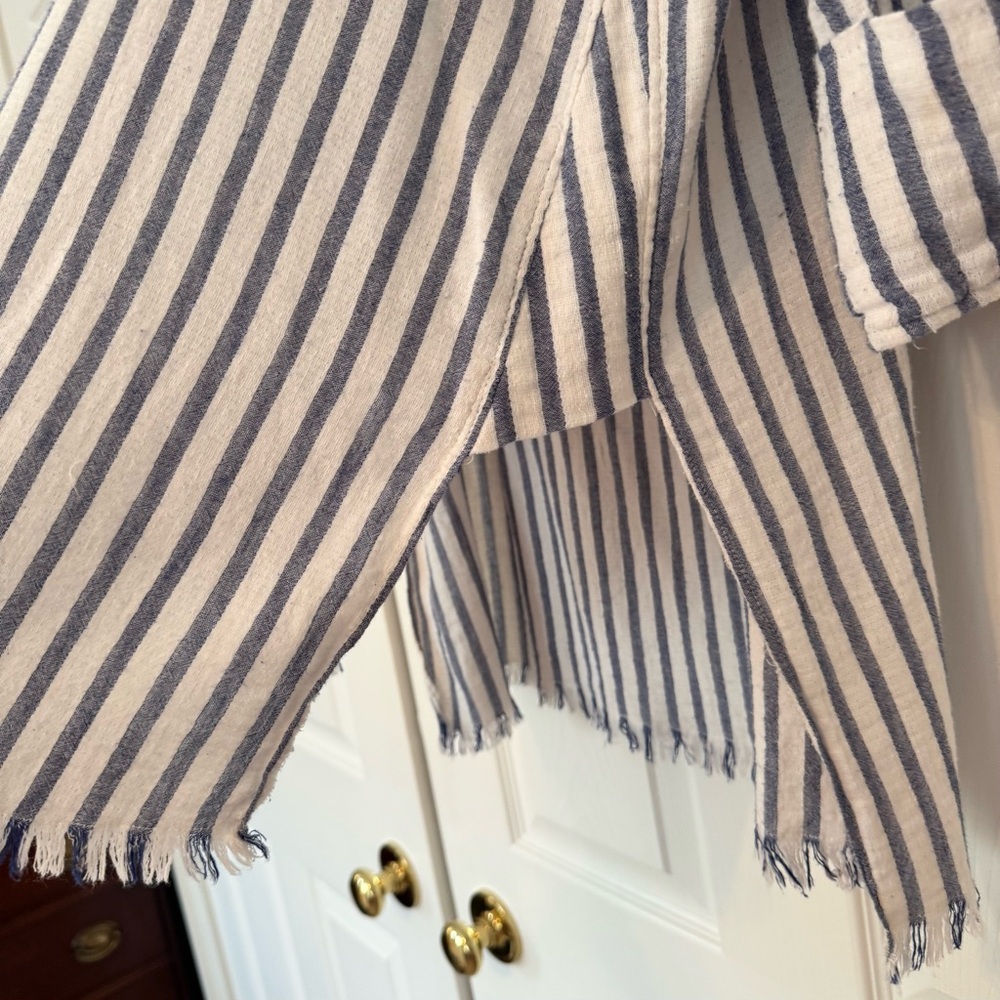 Umgee Blue Striped Tunic Top M - Picture 7 of 12